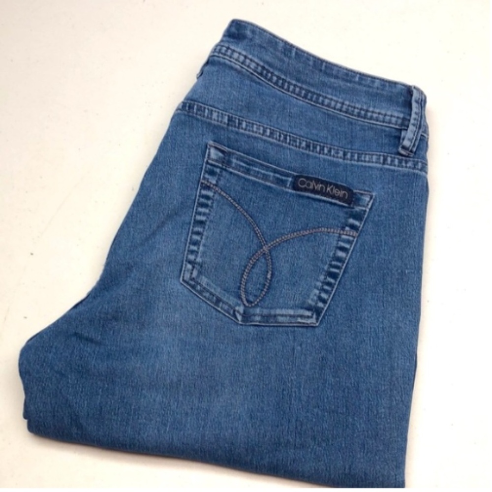 PREMIUM CALVIN KLEIN HI-RISE SKINNY CROP JEANS 10/30x21 ⭐️